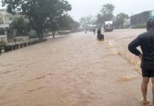 चाकण, मुळशी येथील औद्योगिक वसाहतींना पुराच्या पाण्याचा फटका; प्रमुख महामार्ग जलमय